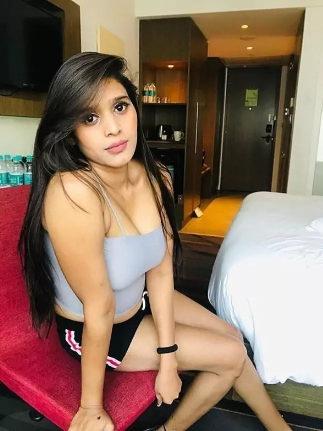 कॉल गर्ल्स सर्विस  कोरेगांव पार्क